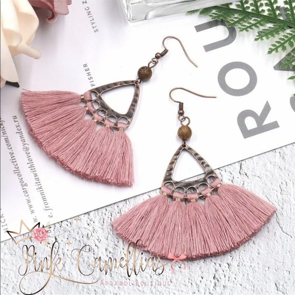 Jewelry - 🌸BOHO Pink Tassel Fringe Earrings